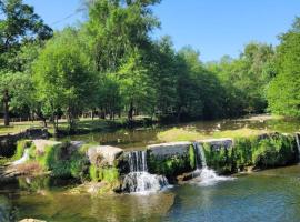 Hotel Foto: Appartement ardeche vallée de l'ouvèze SANS extérieur mais à proximité de parcs