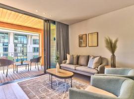 Hotel fotografie: Contemporary Couples Oasis w/ Balcony&Parking