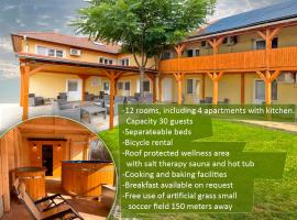 Montana-Ederics Vendégház, hotel in Balatonederics