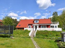 Hotel Photo: Nice Home In Tenhult With 3 Bedrooms