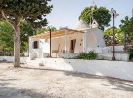 Hotel fotoğraf: Trullo Bella Vista with patio & parking