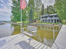 Hotel kuvat: Coldwater Family Retreat with Boat Dock and Grill!