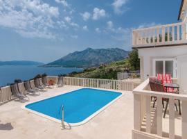 Hotel fotoğraf: Awesome Home In Orebic With 5 Bedrooms, Wifi And Outdoor Swimming Pool