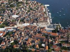 Apartments and Rooms Kampanel, hotel v destinaci Hvar