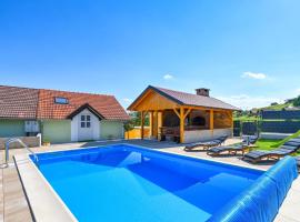 Hotel Photo: Beautiful Home In Vrhi Pregradski With Outdoor Swimming Pool