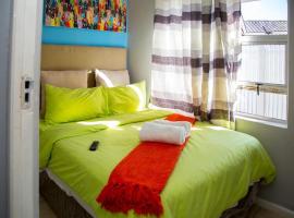 Foto di Hotel: Room in Guest room - Annex Lodge Ndabeni