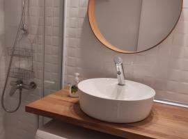 comfy condo Otopeni, hotell sihtkohas Otopeni