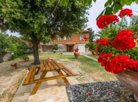 Foto di Hotel: Holiday Home Miranda by Interhome