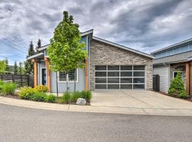 Fotos de Hotel: Modern Coeur dAlene Home Near Trails and River!