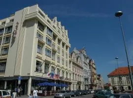 Hotel Central, hotel em Plzeň