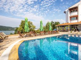 Family Hotel Saint Konstantin, hotel in Glavatartsi
