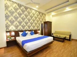 Hotel Sapphire World