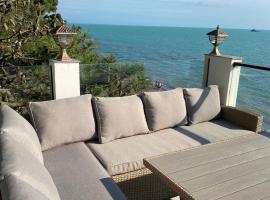 Claude Monet Seaside Hotel, hotel in Grigoleti