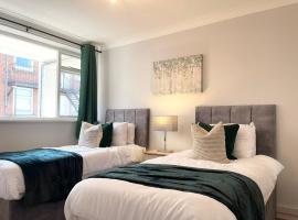 Fotos de Hotel: BEST PRICE! Wonderful 2 bedroom, 2 Superkings or 4 singles, fantastic location & free parking!