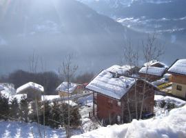 Fotos de Hotel: Ski Chalet - Chez Helene Ski