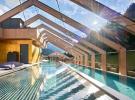 ZillergrundRock Luxury Mountain Resort, hotel v Mayrhofenu