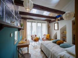 Gambaran Hotel: Romantic nest under Prague Castle