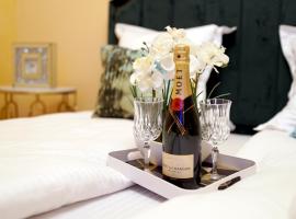 pensiunea medellin,位于图尔恰的酒店