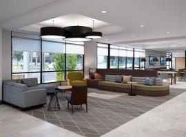 Holiday Inn Gatineau - Ottawa by IHG: Gatineau şehrinde bir otel