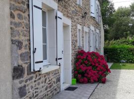 A picture of the hotel: Les pommiers doux