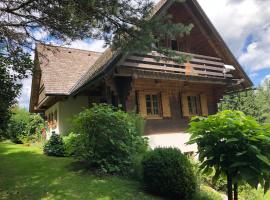 A picture of the hotel: Charmantes Bauernhaus in erhöhter Aussichtslage