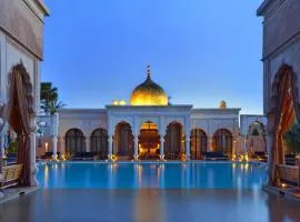 Palais Namaskar