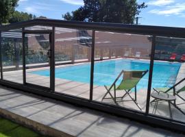 The Originals City, Hôtel Rey du Mont Sion, Saint-Julien-en-Genevois Sud, hotel in Saint-Blaise