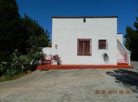 Hotel fotografie: Rustic cottage in Montalbano jonico