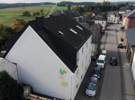 Hotel Photo: Advance Hotel zum Hahn