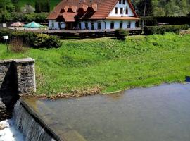 Fotos de Hotel: Penzion U Bušů