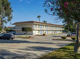 รูปภาพของโรงแรม: Motel 6-Temecula, CA - Historic Old Town