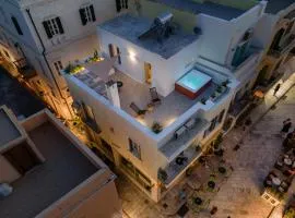 Nomadic Cozy Rooms: Ermoupoli şehrinde bir otel