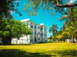 Best Western Grand Baymen Gardens