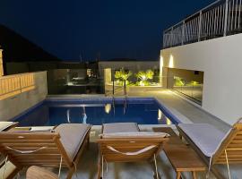 Vistamar Aparthotel、ブドヴァのホテル