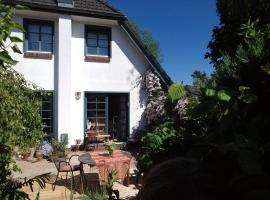 Hotel Photo: Ferienhaus Prerow