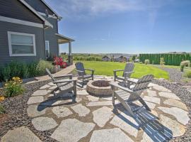 Hotel foto: Remarkable Yakima Getaway with Pool and Hot Tub!