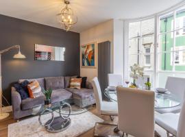 Hotel Photo: Bright cheery 4 bd apartment by Brighton Station