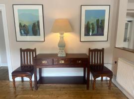 The Gordon Arms Restaurant with Rooms, hotel v destinaci Yarrow