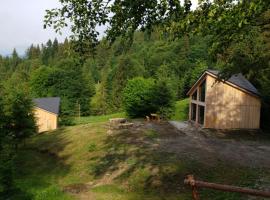 La hambare, Hotel in Colibiţa