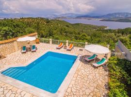 A picture of the hotel: Villa Petrosa by Villa Plus