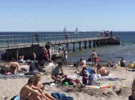 A picture of the hotel: Seaview and swimming