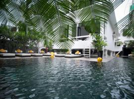 Arthur & Paul (Men Only Hotel), hotel di Phnom Penh