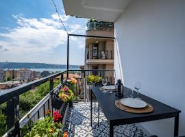 ホテル写真: Spacious 2 Bedroom with Panoramic Bosphorus view