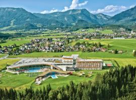 Hotel kuvat: Aldiana Club Salzkammergut und GrimmingTherme