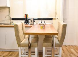 DelMar Apartments, hotell sihtkohas Golem