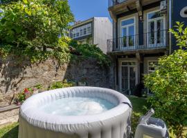 Hotel Photo: Homely Noble Flats - Garden & Jacuzzi