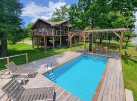 Hotel foto: San Jacinto River Vacation Rental with Deck and Grill!