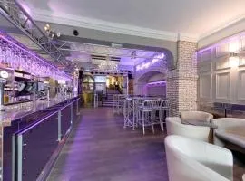 The George Hotel