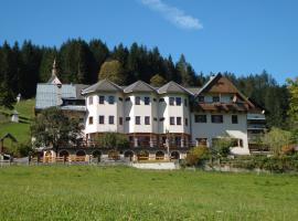 Haus der Begegnung, hotel v Gosau
