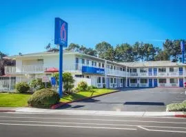 Motel 6-Arcata, CA Cal Poly Humboldt